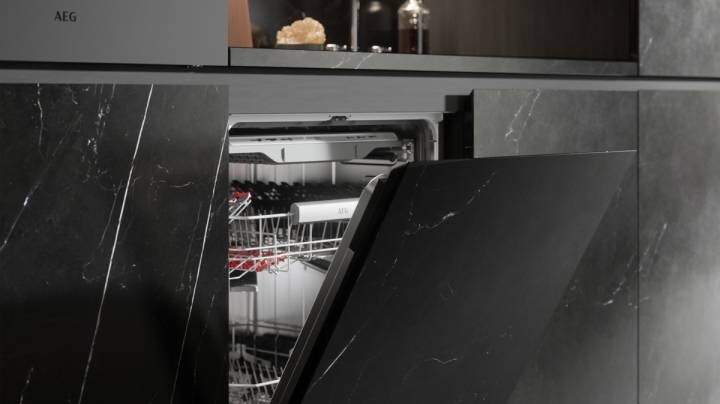 Built-in dishwasher